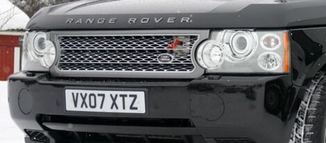 Spyshots: A V12-powered Range Rover?